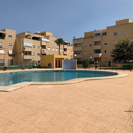 Apartamento 3 Dormitorios En La Playa De Almeria. Roquetas de Mar Esterno foto