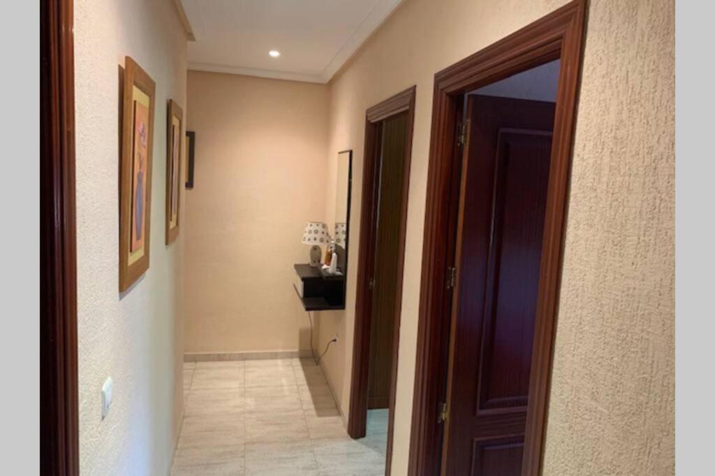 Apartamento 3 Dormitorios En La Playa De Almeria. Roquetas de Mar Esterno foto