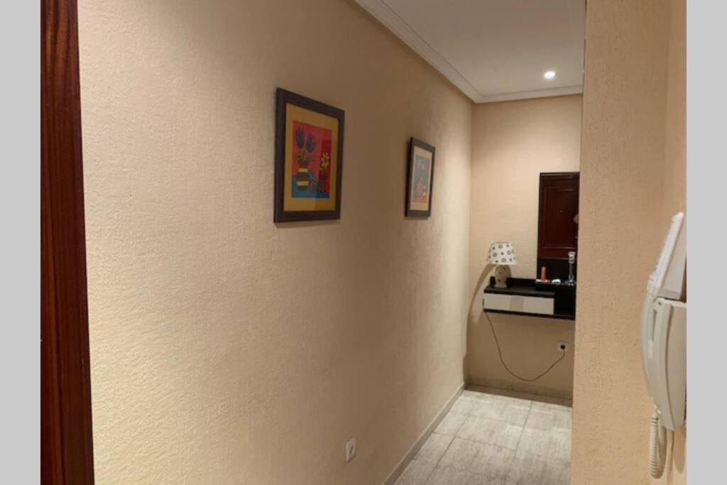 Apartamento 3 Dormitorios En La Playa De Almeria. Roquetas de Mar Esterno foto